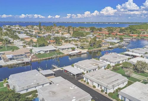 9722 Hernando Ct, BRADENTON, FL, 34210-1326 | Card Image