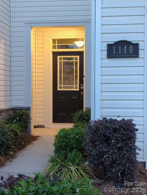 1140 Bigelow St, Charlotte, NC, 28269-3877 | Card Image
