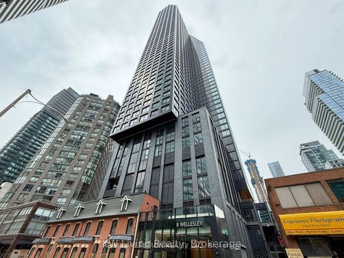 806-8 Wellesley St W, Toronto, ON, M4Y0J5 | Card Image