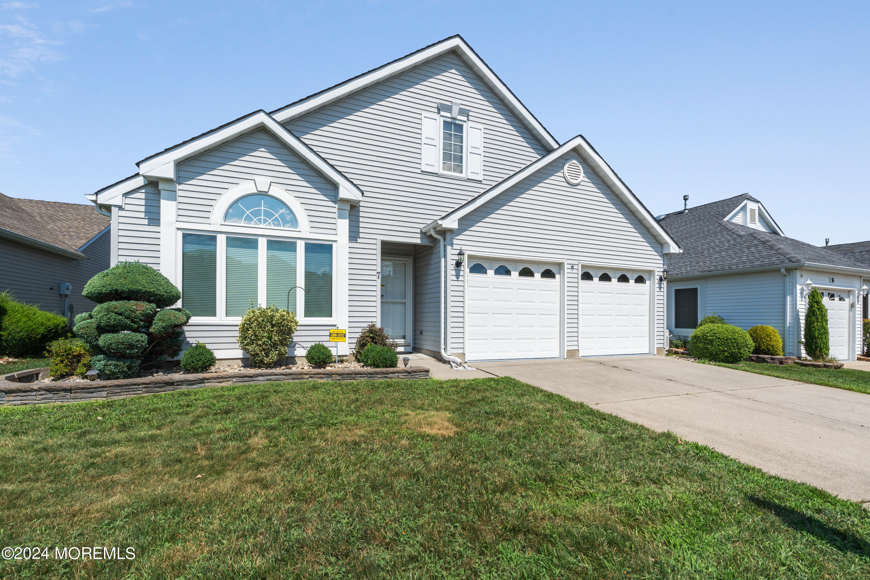 Manchester Ct, Jackson, NJ 08527