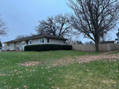 537 E High Street, House other with 3 bedrooms, 2 bathrooms and 4 parking in MORRISON IL | Image 2