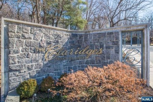 1 Claridge Dr, Verona, NJ, 07044-3010 | Card Image