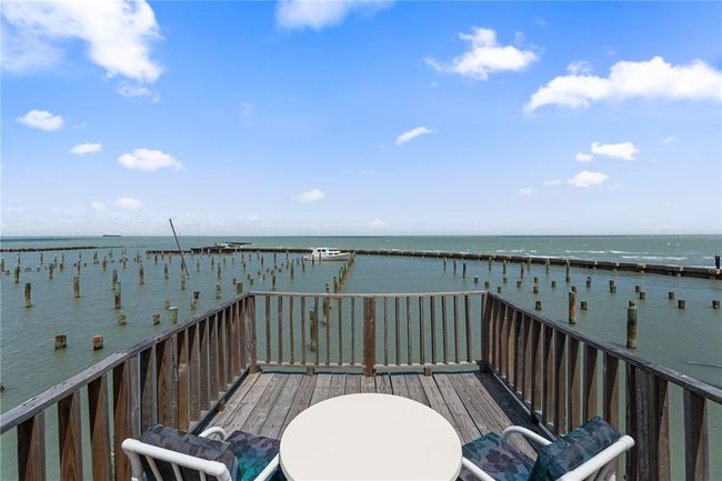 APT-1002C - 1400 Ocean Dr, Condo with 2 bedrooms, 2 bathrooms and 2 parking in Corpus Christi TX | Image 26
