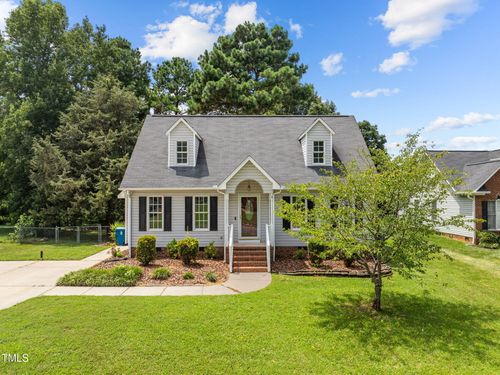 826 Lockesley Ln, Burlington, NC, 27217-8733 | Card Image