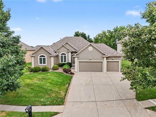 3120 Ne 90th Ter, Kansas City, MO, 64156-1079 | Card Image