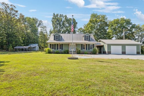 1056 Luster Harris Rd, Ashland City, TN, 37015-6218 | Card Image