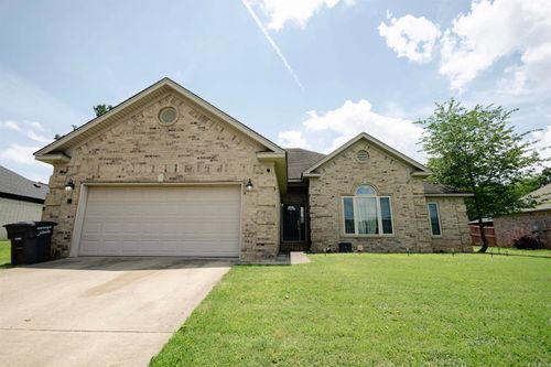 909 Timberwolf Trl, Jacksonville, AR, 72076-4909 | Card Image