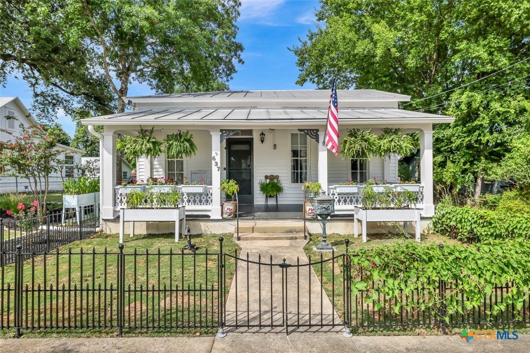 Comal Ave, New Braunfels, TX 78130