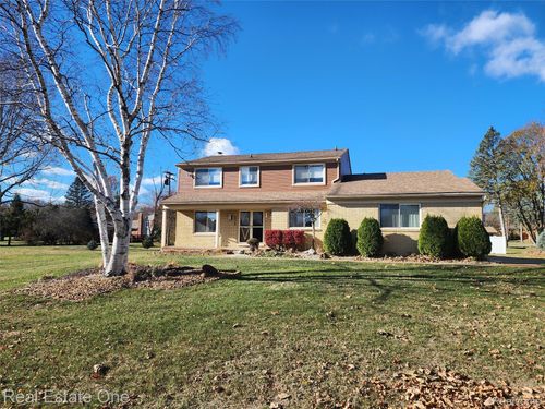 30145 Green Acres, Farmington Hills, MI, 48334-2141 | Card Image