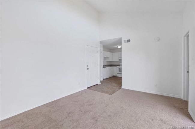 Living Room | Image 6