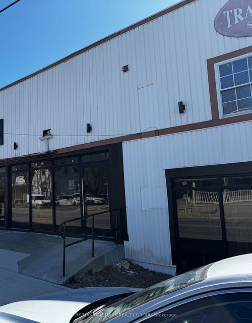 4-8228 Victoria St, Metcalfe, ON, K0A2P0 | Card Image