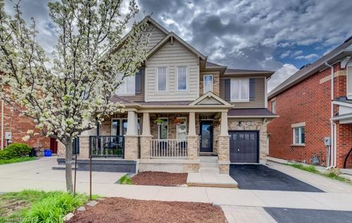 688 Hepburn Rd, Milton, ON, L9T0M5 | Card Image