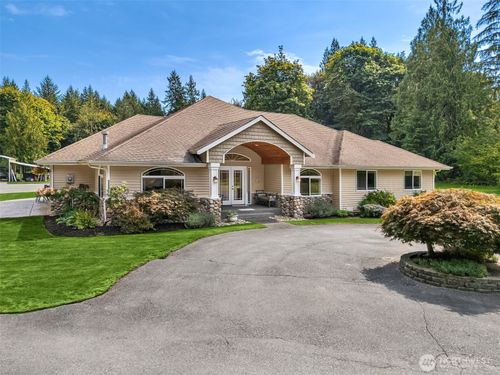5222 233rd Pl Ne, Arlington, WA, 98223-7605 | Card Image