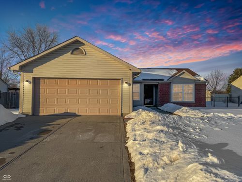 106 Broad Leaf Pl, Mooresville, IN, 46158-2037 | Card Image