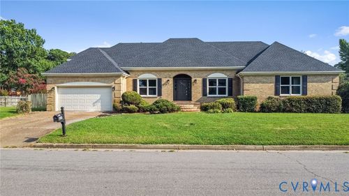 1925 Foxs Lair Trl, Norfolk, VA, 23518-4438 | Card Image