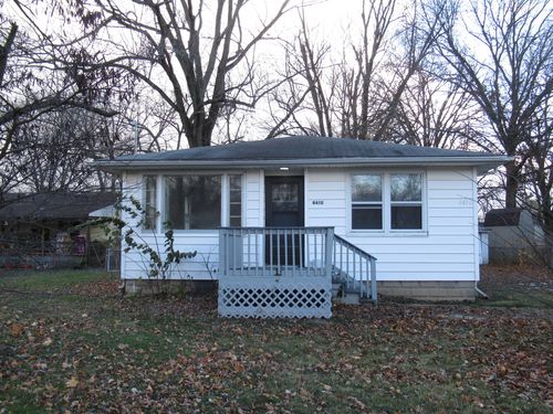 4610 W Red Bud Dr, Peoria, IL, 61604-4650 | Card Image