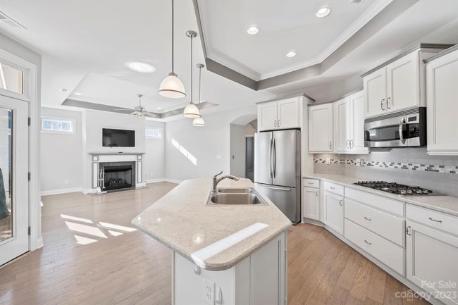 16014 Lakeside Loop Ln, House other with 2 bedrooms, 2 bathrooms and null parking in Cornelius NC | Image 9