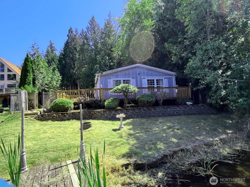 1840 Se Crescent Dr, Shelton, WA, 98584-8670 | Card Image