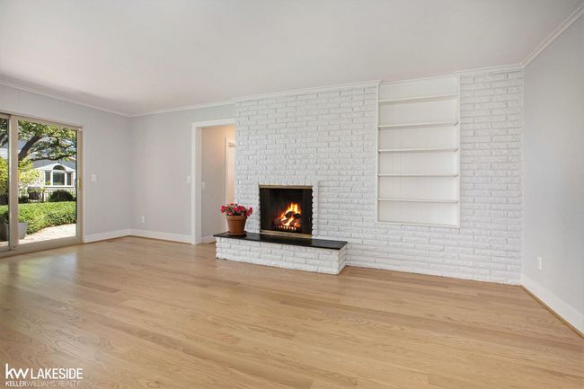 Family Room | Image 16