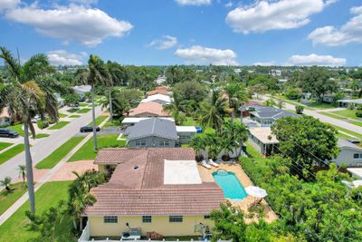 917 Se 16 Court, House other with 2 bedrooms, 2 bathrooms and null parking in Deerfield Beach FL | Image 1