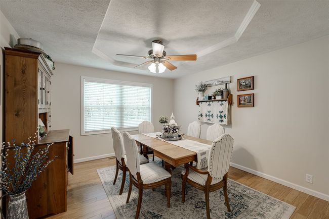 307 Blue Jay Dr, House other with 4 bedrooms, 4 bathrooms and 2 parking in Le Roy IL | Image 9