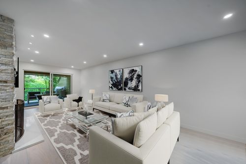 867 Frederick Rd, North Vancouver, BC, V7K2Y5 | Card Image