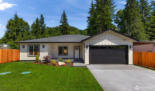 7934 Oregon Trl, Maple Falls, WA, 98266-7814 | Card Image