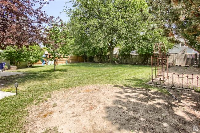 1267 W 1750 N, House other with 6 bedrooms, 4 bathrooms and 10 parking in Clinton UT | Image 38