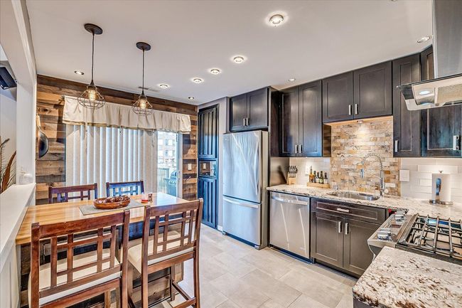 55 Renaissance Ln, Townhouse with 2 bedrooms, 2 bathrooms and null parking in New Brunswick NJ | Image 8