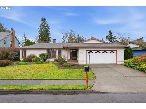 17300 Timothy Way, Gladstone, OR, 97027-1237 | Card Image