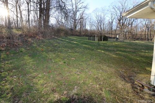 8 Sherman Rd, Milton, NY, 12547-5205 | Card Image