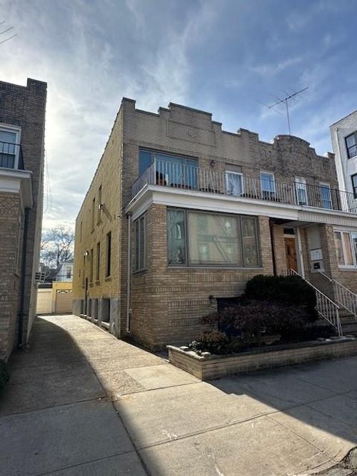 316 84th St, Brooklyn, NY, 11209-4477 | Card Image