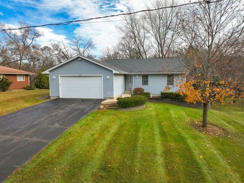 3502 Ridge Rd, Island Lake, IL, 60042-9224 | Card Image