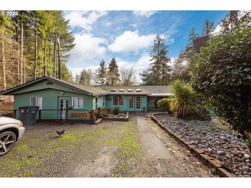 93496 Easy Ln, Coos Bay, OR, 97420-6407 | Card Image