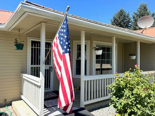 2060 Bonnie Dr, Payette, ID, 83661-3066 | Card Image