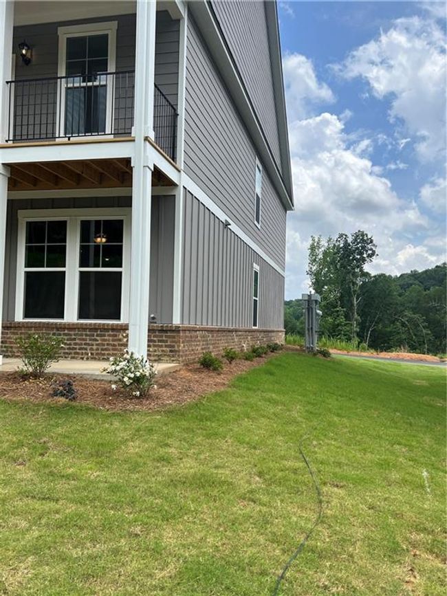 2546 Harbor View Ct, Townhouse with 4 bedrooms, 3 bathrooms and null parking in Gainesville GA | Image 4