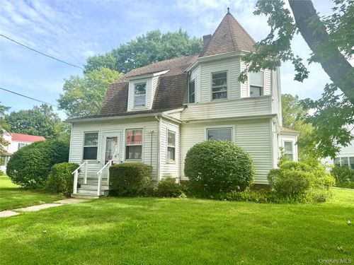 51970 Route 25, Southold, NY, 11971-4689 | Card Image