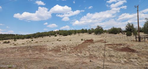 2544 N Double A Ranch Rd, Ash Fork, AZ, 86320 | Card Image