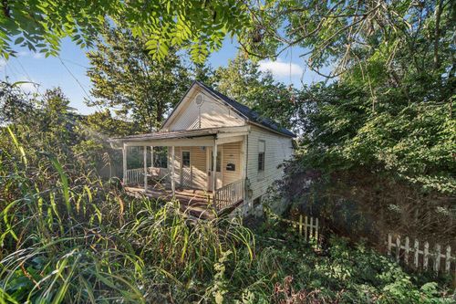 419 Sunnyside Ave, Aurora, IN, 47001 | Card Image