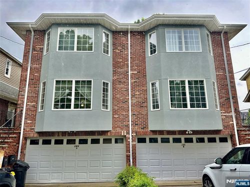 386A Park Ave, Fairview, NJ, 07022 | Card Image