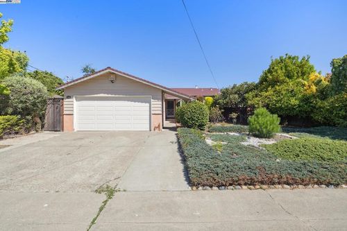 1943 Vining Dr, San Leandro, CA, 94579-2248 | Card Image