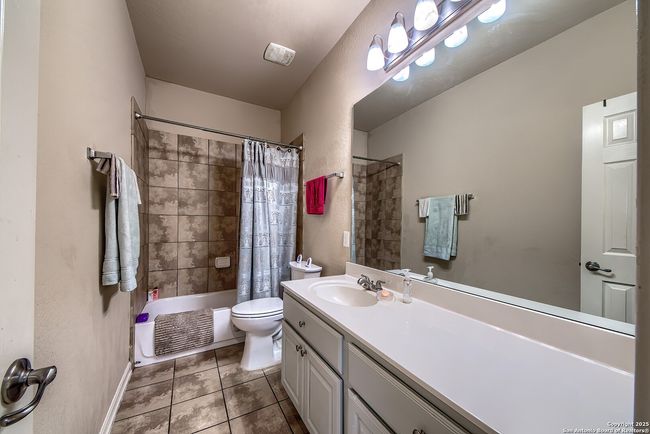 1009 Oak Rdg, House other with 4 bedrooms, 3 bathrooms and null parking in Schertz TX | Image 23