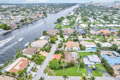 1584 N Blue Water Ter N, House other with 3 bedrooms, 2 bathrooms and null parking in Lauderdale By The Sea FL | Image 3