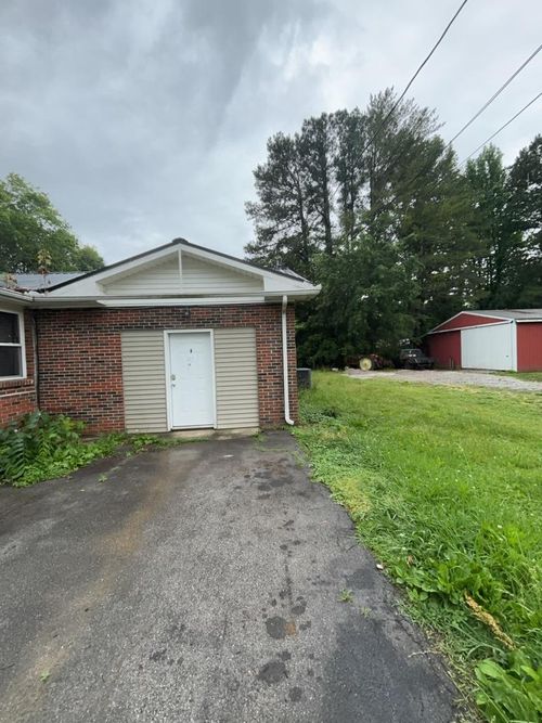 512 W Maple St, Morrison, TN, 37357-7659 | Card Image