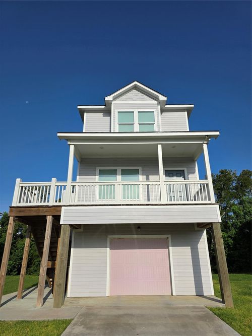 6326 Red Oak Dr, Hitchcock, TX, 77563-1173 | Card Image