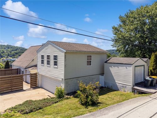 512 5th St, Rostraver Twp, PA, 15087-1004 | Card Image