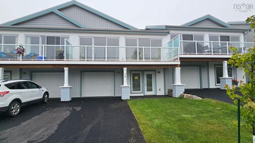 18 Sailors Trail, Eastern Passage, NS, B3G0A1 | Card Image