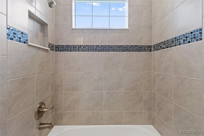 Guest Bath | Image 31