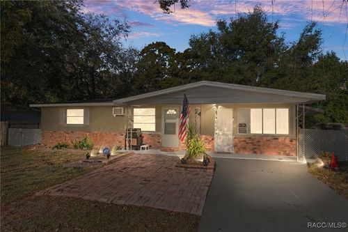 24 N Melbourne St, Beverly Hills, FL, 34465-3268 | Card Image