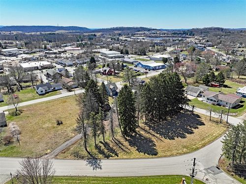 40 N Avenue, White Twp, PA, 15701 | Card Image